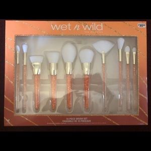 Wet n wild brush set